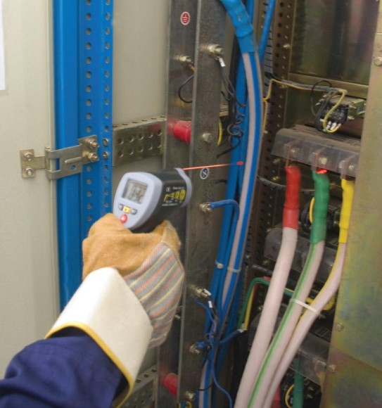 CEM DT-811 Инфракрасный термометр (пирометр) CEM DT-811 Инфракрасный термометр (пирометр)