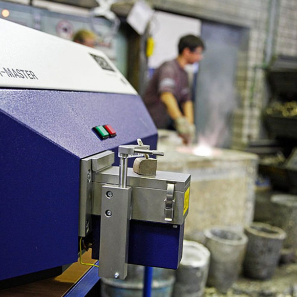 Оптико-эмиссионный спектрометр FOUNDRY-MASTER UVR Оптико-эмиссионный спектрометр FOUNDRY-MASTER UVR