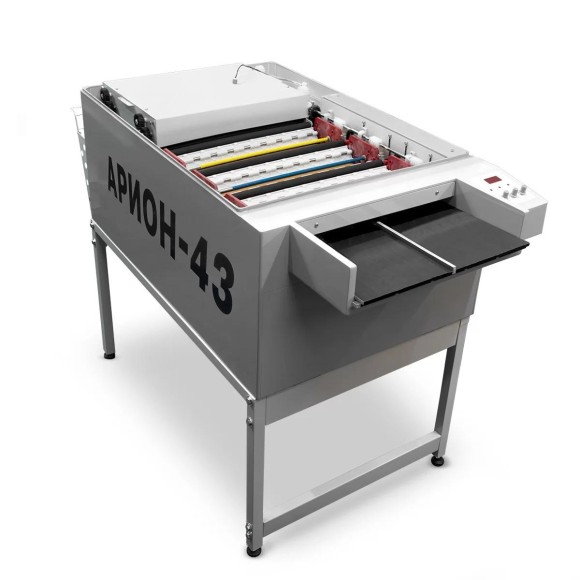 Автоматическая проявочная машина Арион-43 Автоматическая проявочная машина Арион-43