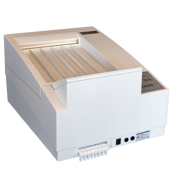 КАРАТ НЕВА 35 автоматическая проявочная машина для мобильного применения